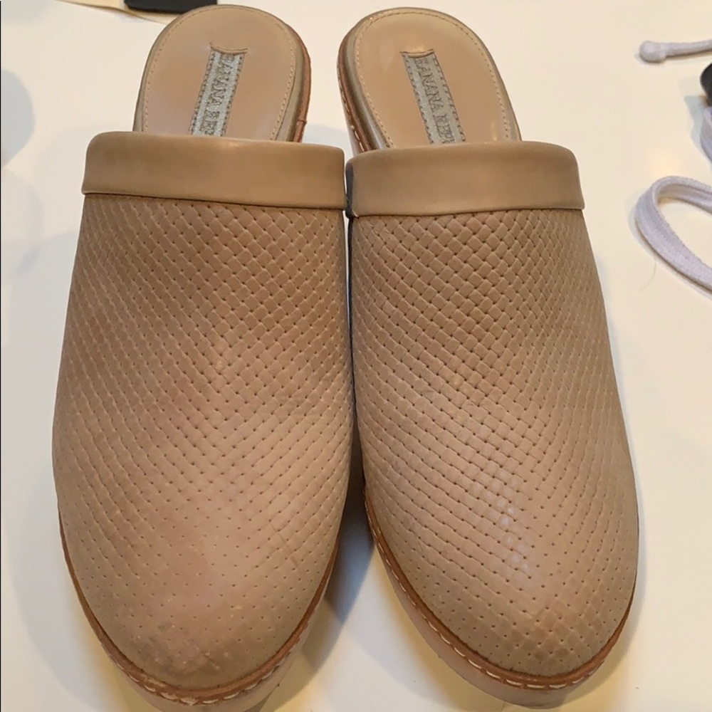 Banana republic clog